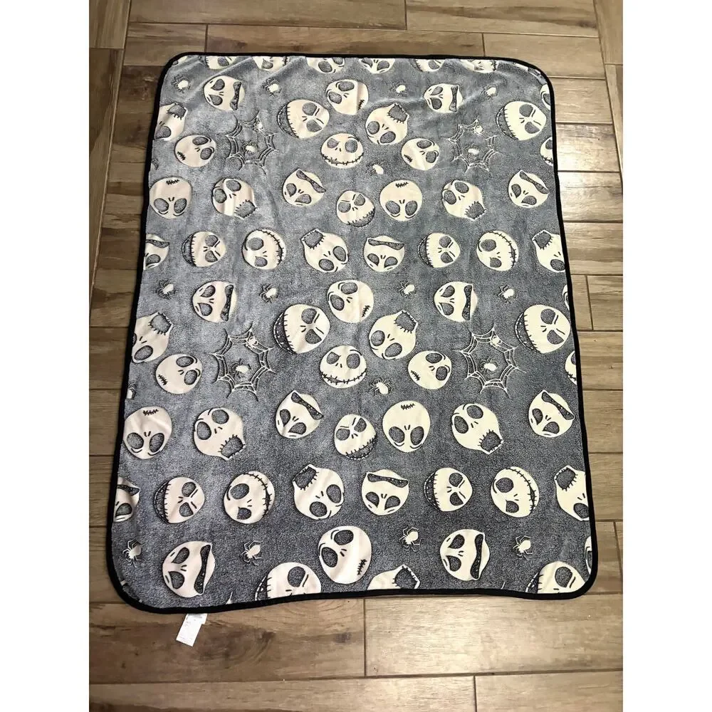 The Nightmare Before Christmas Faces Glow-In-The-Dark Soft‎ Throw Blanket